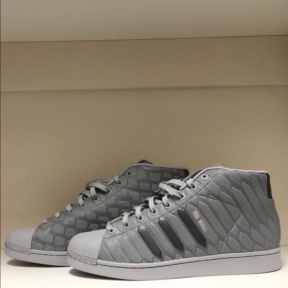 Men’s ADIDAS PRO MODEL SNEAKERS - Picture 1 of 5
